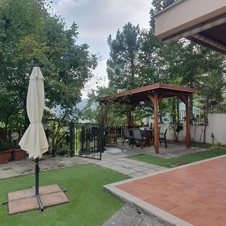 La Perla Al Turano Apartment *